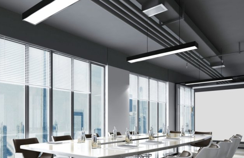 Qual é o ângulo do feixe de luzes do painel LED